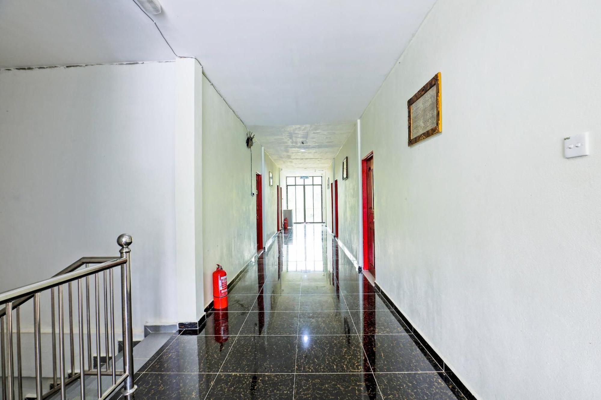 Oyo 89933 Nun Hotel Jeli Bagian luar foto
